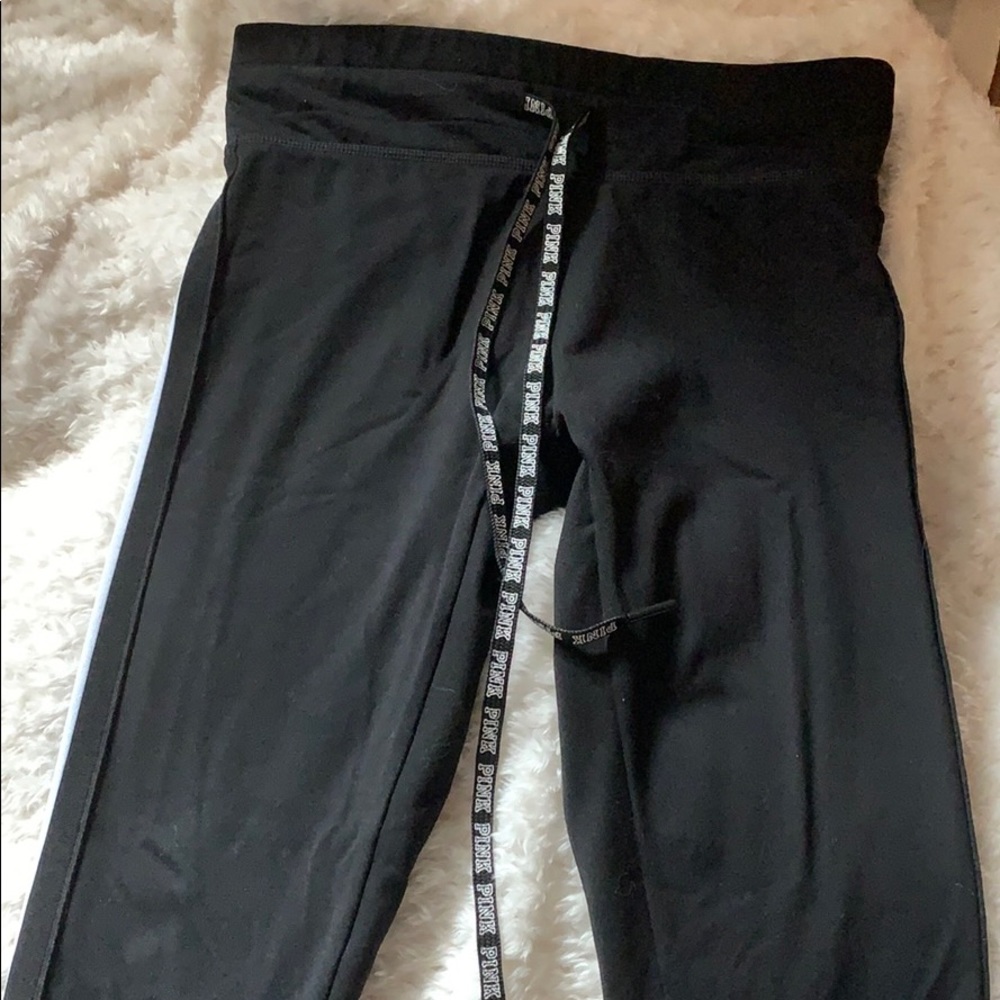 PINK crop leggings